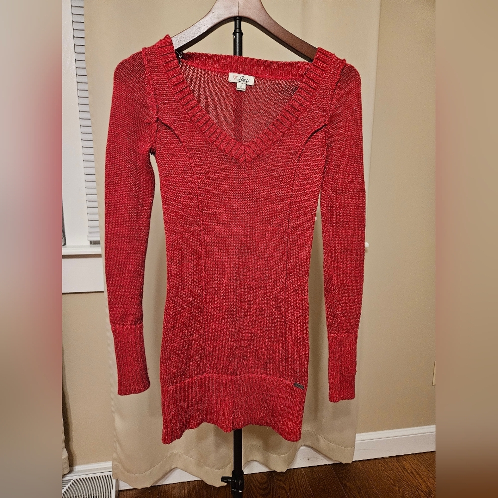 Guess Red V-Neck Long Sleeve Sweater